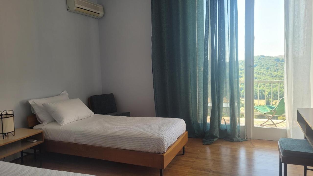 Theoxenia Hotel Andritsena Exterior foto
