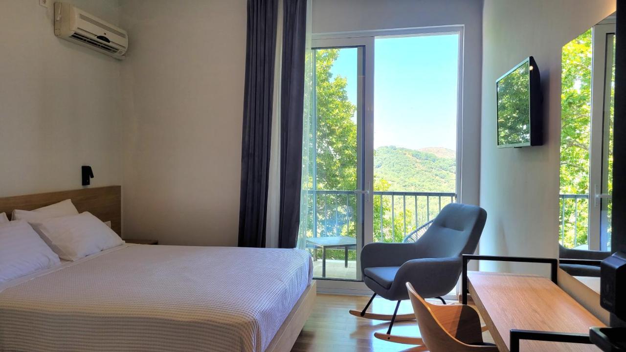 Theoxenia Hotel Andritsena Exterior foto