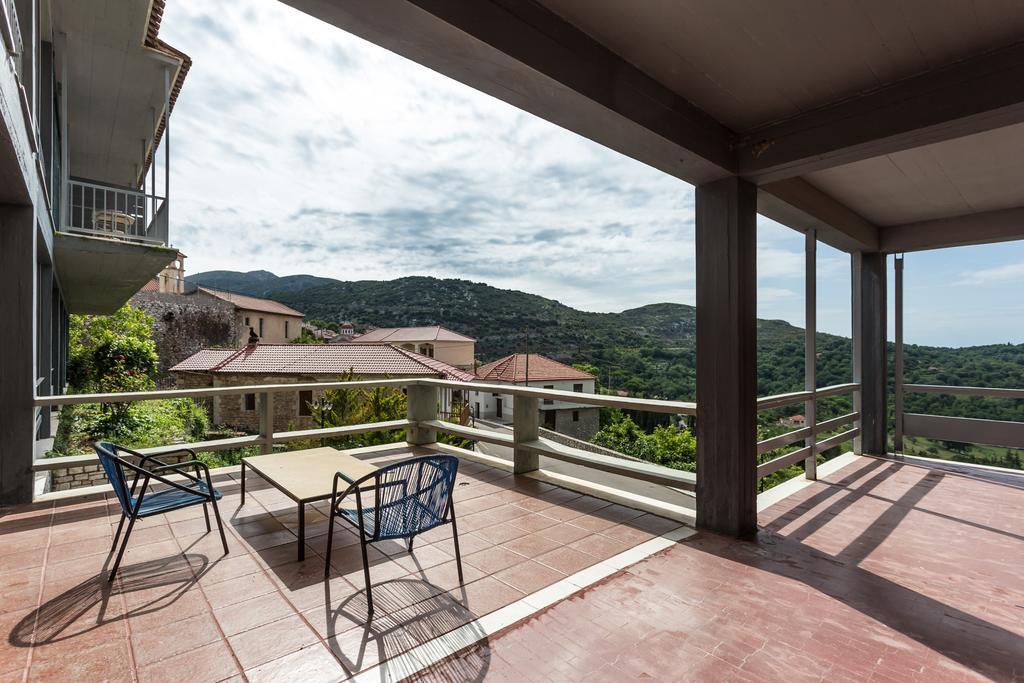 Theoxenia Hotel Andritsena Exterior foto
